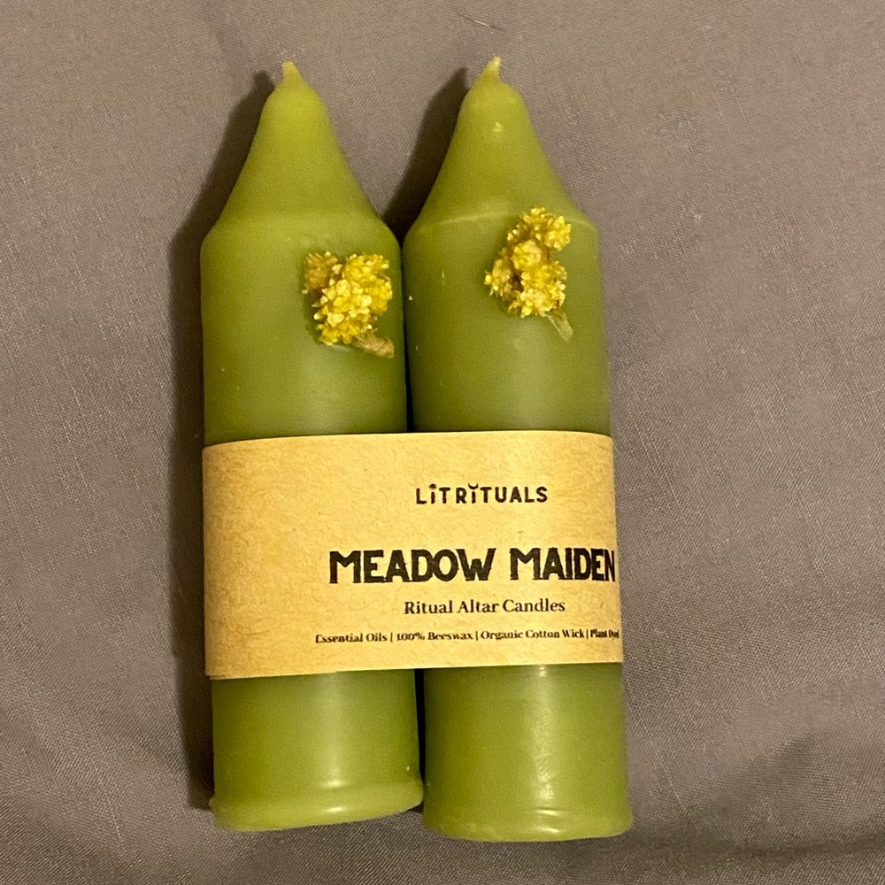 'Meadow Maiden' Beeswax Altar Candles - Small size